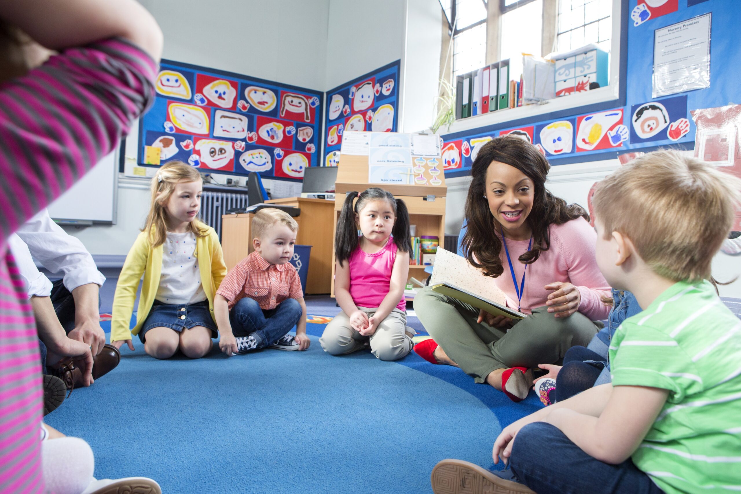 woman teacher circle